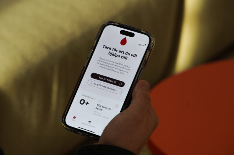 Blodgivarappen på svenska.